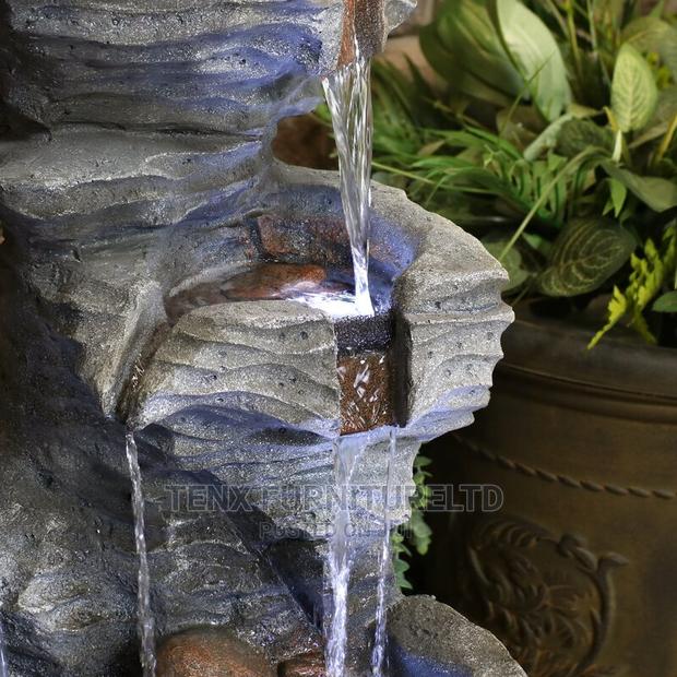 Water Fountain (Wahl Resin) With Light · Photo 6