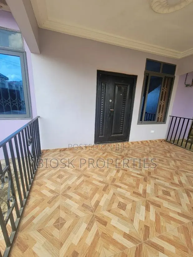 3bdrm House in Biosk Properties, Malejor for rent · Photo 1