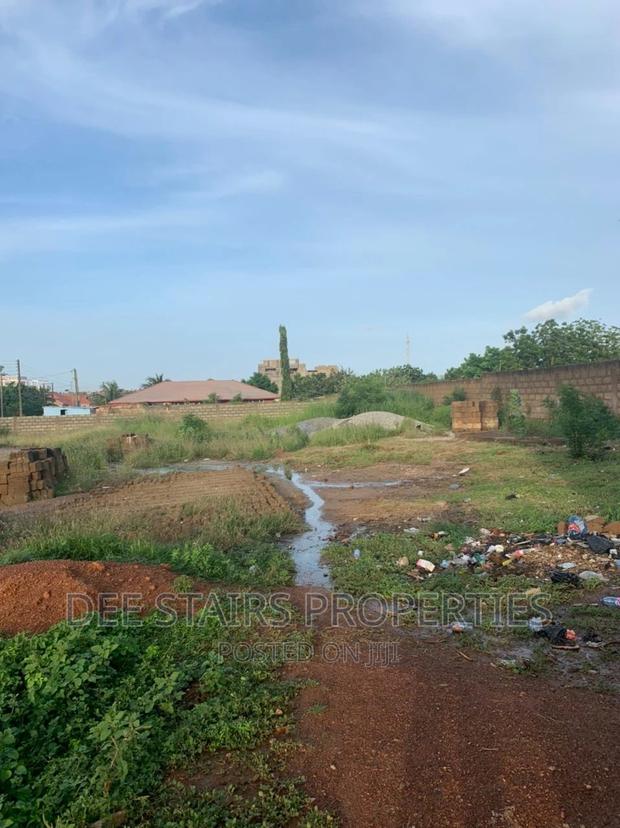 2 Plot of Land of Titled Land for Sale at East Airpot · Photo 1