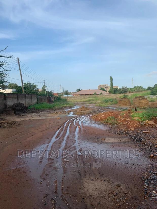 2 Plot of Land of Titled Land for Sale at East Airpot · Photo 6
