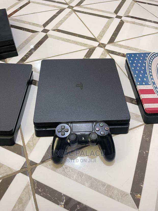 10 Games Installed On Playstation 4 Slim · Photo 4