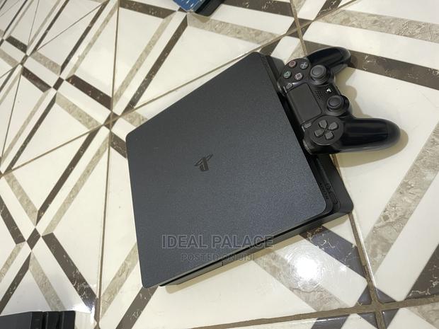 10 Games Installed On Playstation 4 Slim · Photo 7