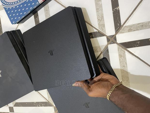 10 Games Installed On Playstation 4 Slim · Photo 6