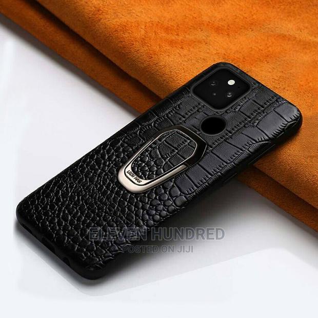 iPhone 12 Pro Max Crocodile Pattern Cover · Photo 2