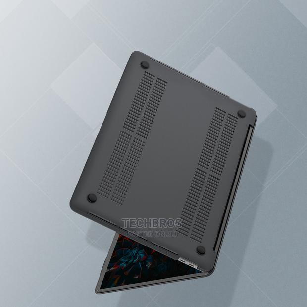 16 Inches Macbook Cases M1/M2 · Photo 4