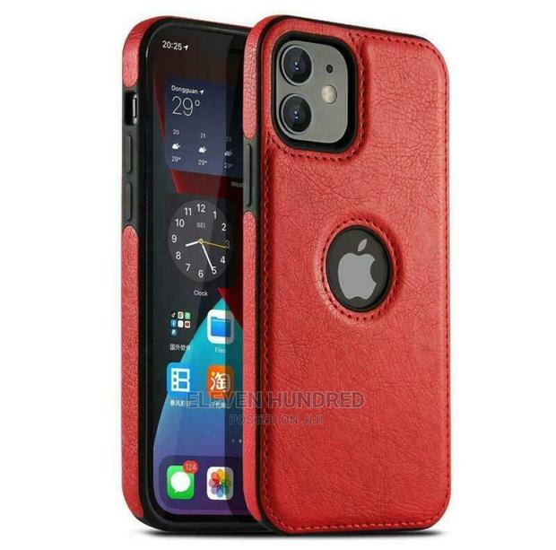 iPhone 13 Pro Max Leather and TPU COVER · Photo 2