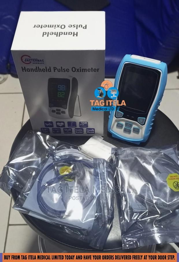 Pulse Oximeter (Handheld) · Photo 2