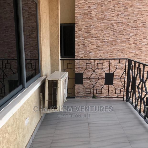 Furnished 3bdrm Apartment in East Legon for Rent · Photo 3