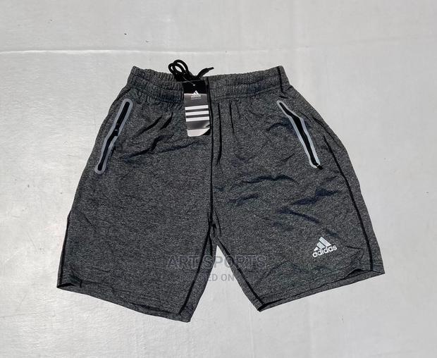 Adidas Shorts · Photo 1