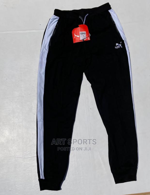 Adidas Joggers · Photo 2
