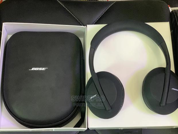 Bose 700 Wireless Headset · Photo 1