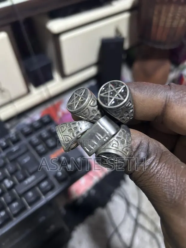 Very Powerful Star Ring for Spiritual Benefit /Protection Against Evil · Photo 1