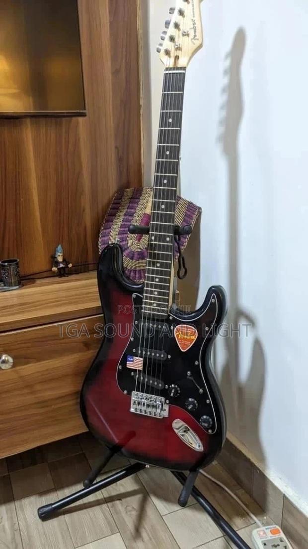 Fender American Strat Lead Guitar · Photo 1