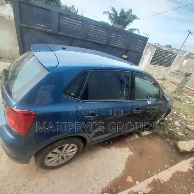 Volkswagen Polo 2019 Blue · Photo 1