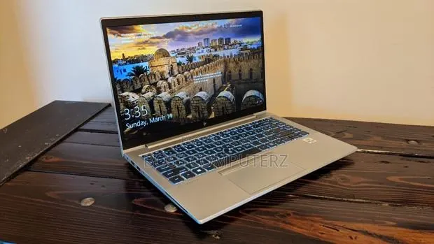 Laptop HP EliteBook 840 G7 8GB Intel Core i5 SSD 256GB · Photo 1