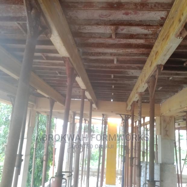 Slabs/Slabs/Decking/Steel Deexking/Acro Jacks/Props · Photo 2