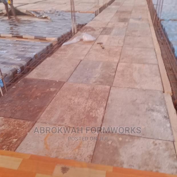 Slabs/Slabs/Decking/Steel Deexking/Acro Jacks/Props · Photo 3