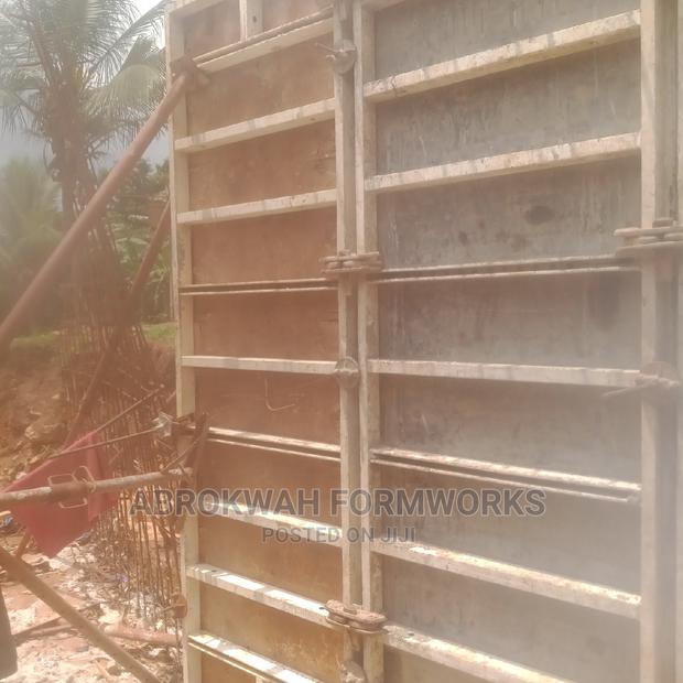 Formwork/Walls/Retaining Wall/Marine Woods/Formwork/Concrete · Photo 1