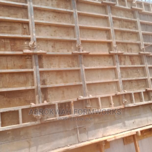 Retaining Wall/ Formwork/Gutters/Bridge/Lift/Bunker · Photo 3