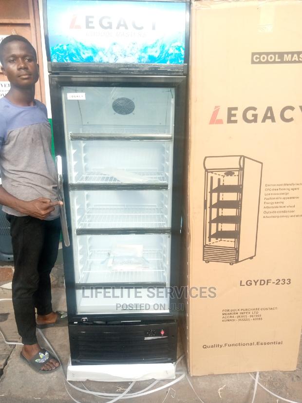 Display/Showcase Fridge 233litres · Photo 1