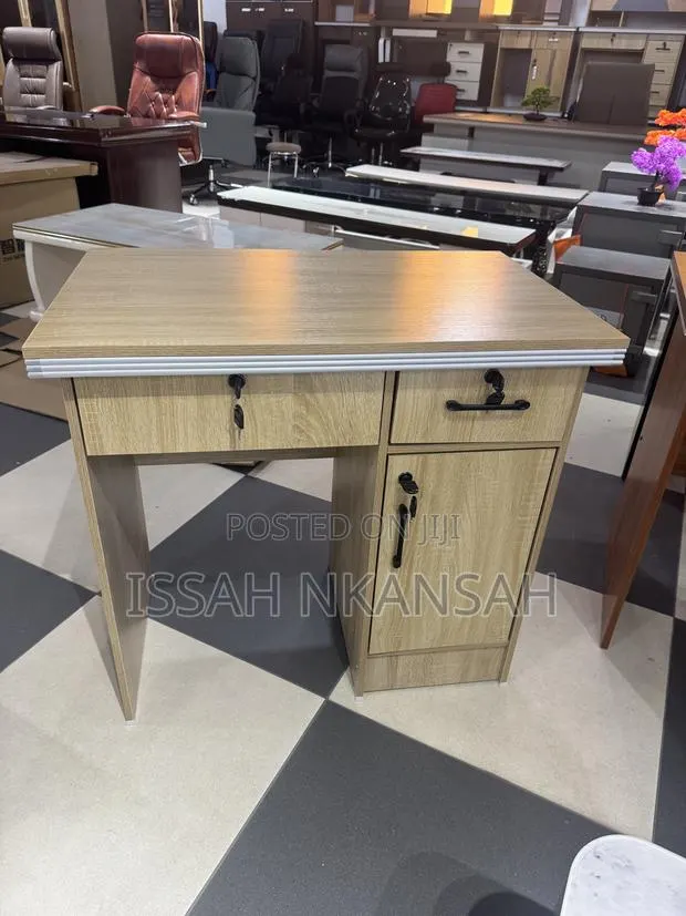 Home Office Desk · Photo 1