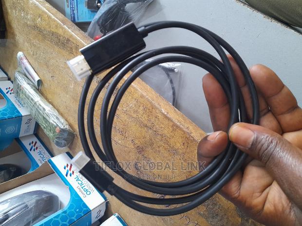 Type C to HDMI Cable · Photo 2