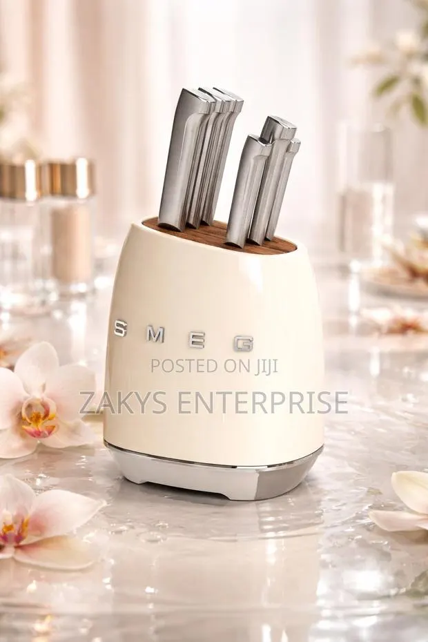 Smeg Stainless Steel Knives Set · Photo 1