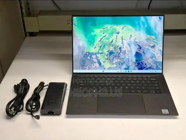 Laptop Dell XPS 15 9500 16GB Intel Core i5 SSD 256GB · Photo 1