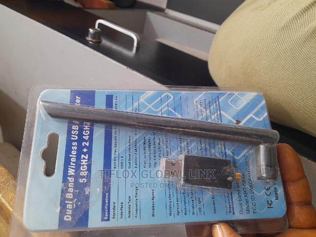 Dual Band Wireless USB Adapter(5.8ghz +2.4ghz) · Photo 2