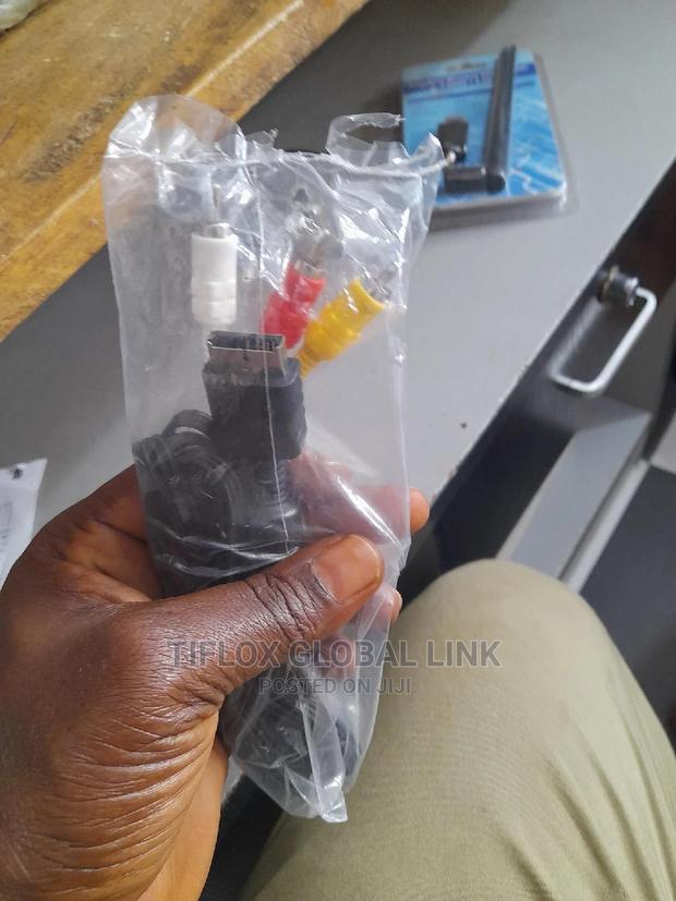 Ps 2 3 AV Cable · Photo 1