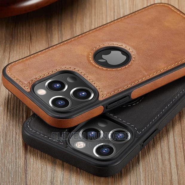 Apple iPhone 12 Pro Max Vegan Leather Case · Photo 2