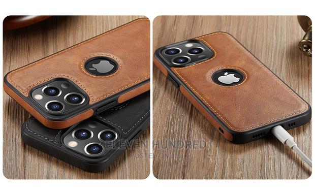 Apple iPhone 12 Pro Vegan Leather Case · Photo 2