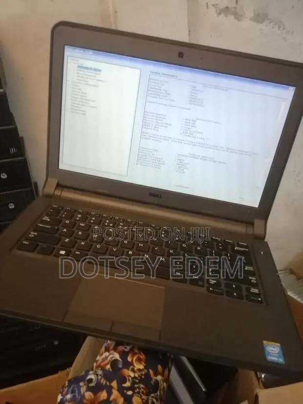 Laptop Dell Latitude 3340 4GB Intel Core i3 SSD 128GB · Photo 1