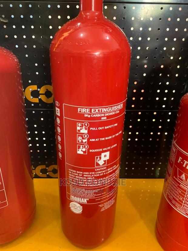 Fire Extinguisher 5kg Co2 · Photo 1