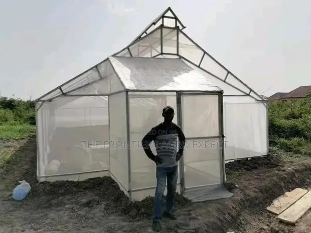 Commercial Greenhouse · Photo 1