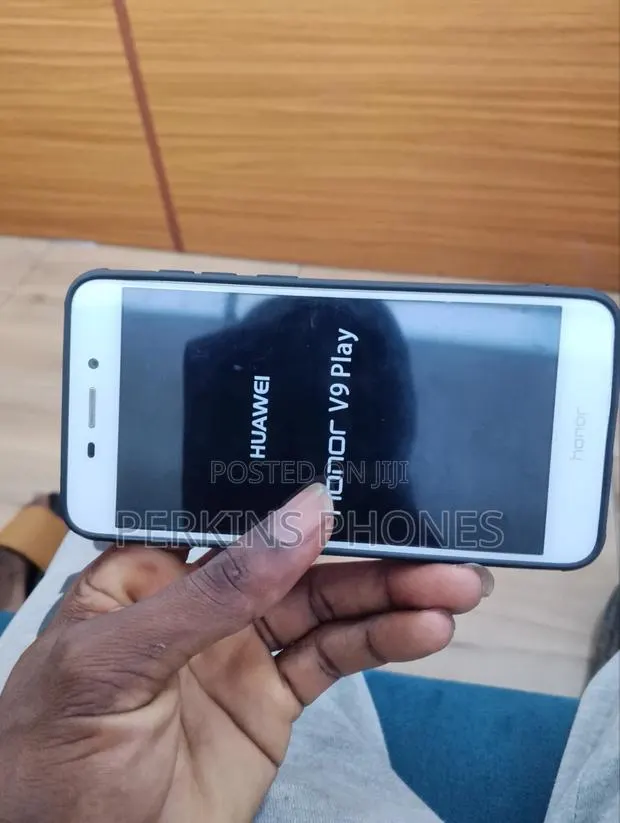 Huawei Honor V9 Play 32 GB Silver · Photo 1