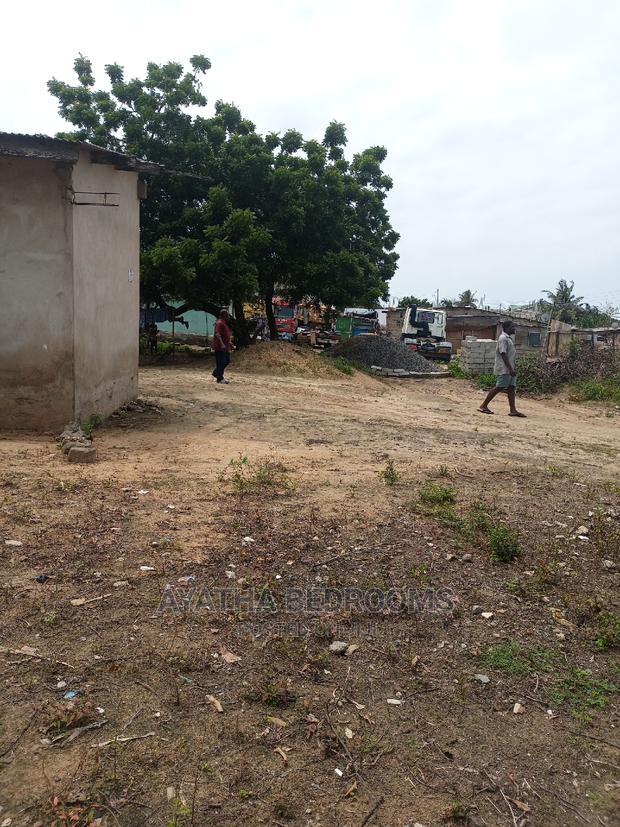 Full Plot of Land for Sale at Teshie First Junction · Photo 4