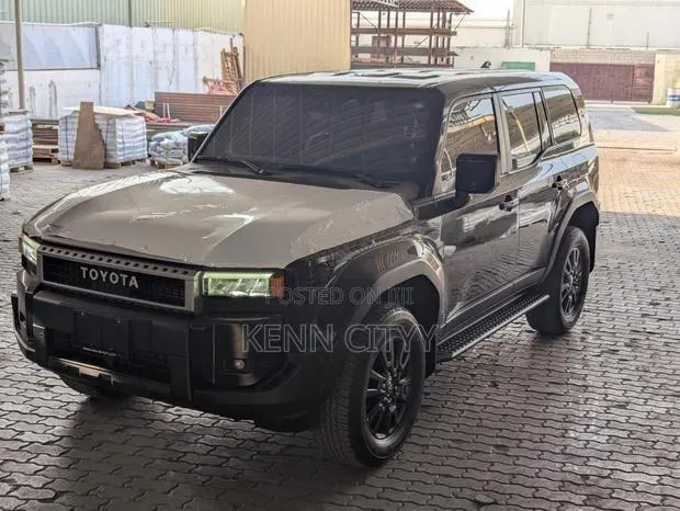 New Toyota Land Cruiser 2024 Black · Photo 1