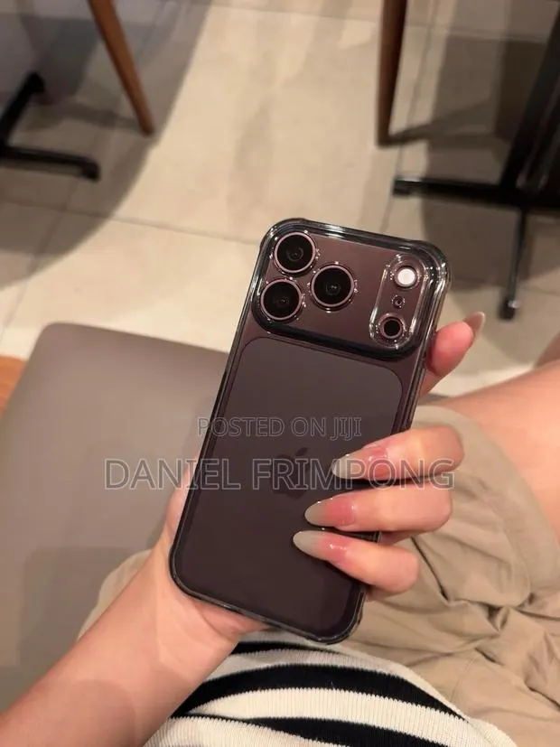 New Apple iPhone 18 Pro Max 512 GB Red · Photo 3