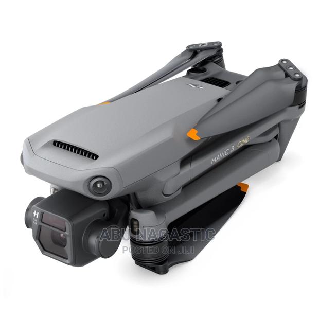 Dji Mavic 3 Fly More Combo Drone · Photo 1