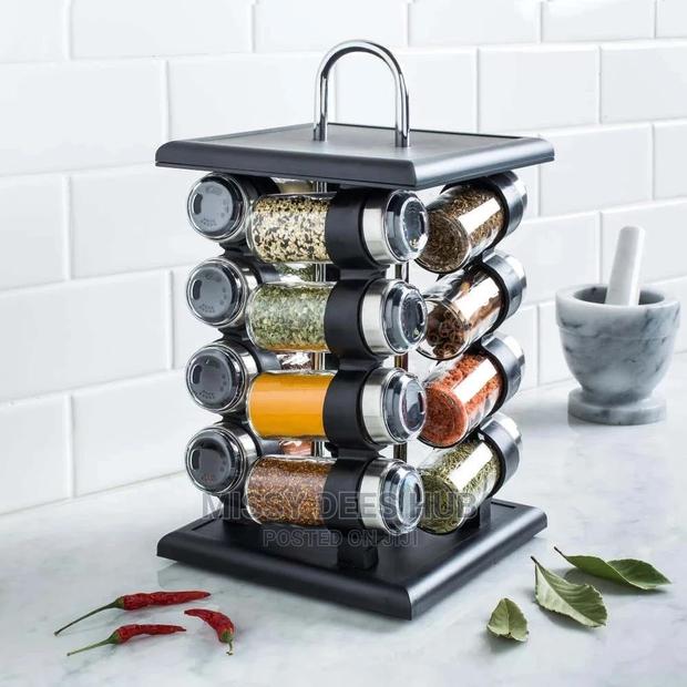 Rotary 16 Jars Spice Rack · Photo 1