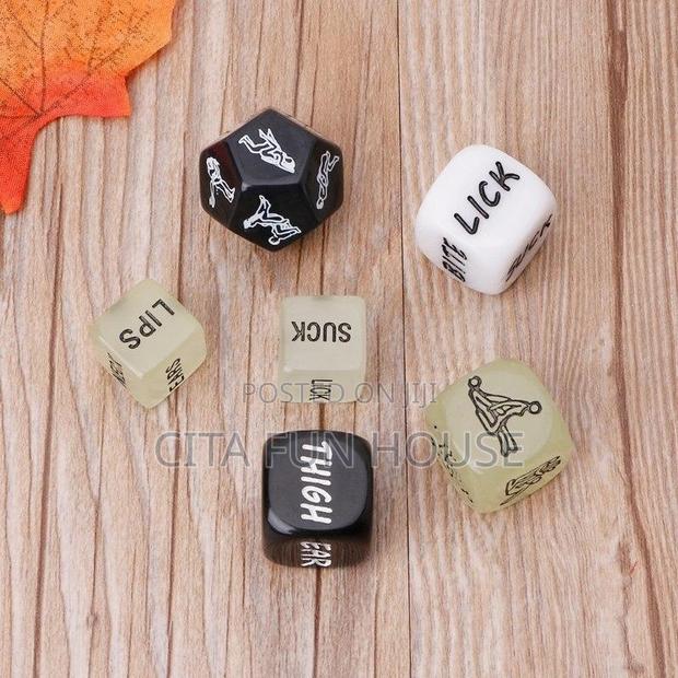 6 in 1 Sex Dice (Glow in the Dark) · Photo 1