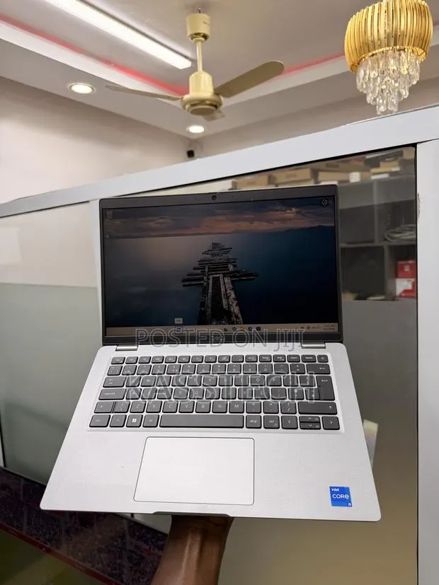 Laptop Dell Latitude 5420 8GB Intel Core i5 SSD 256GB · Photo 1