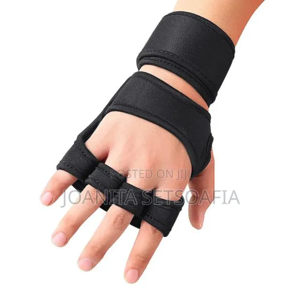 Gym Gloves · Photo 1