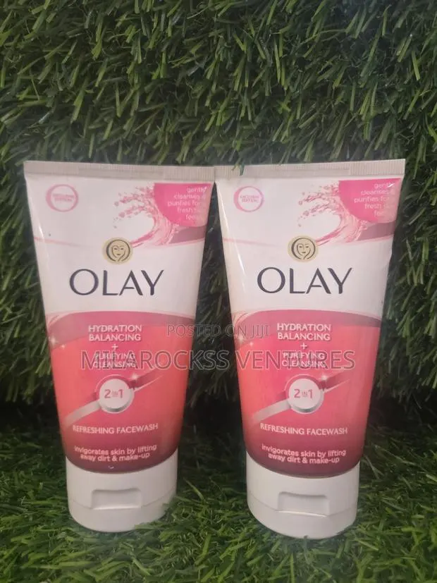 Olay Refreshing Face Wash. · Photo 1