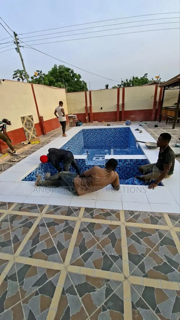 Swimming Pool Engineer · Photo 1
