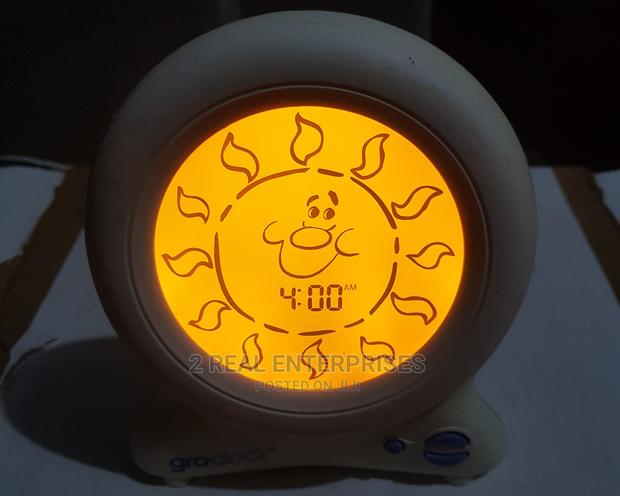 Gro Clock for Kids Sleep Trainer · Photo 1