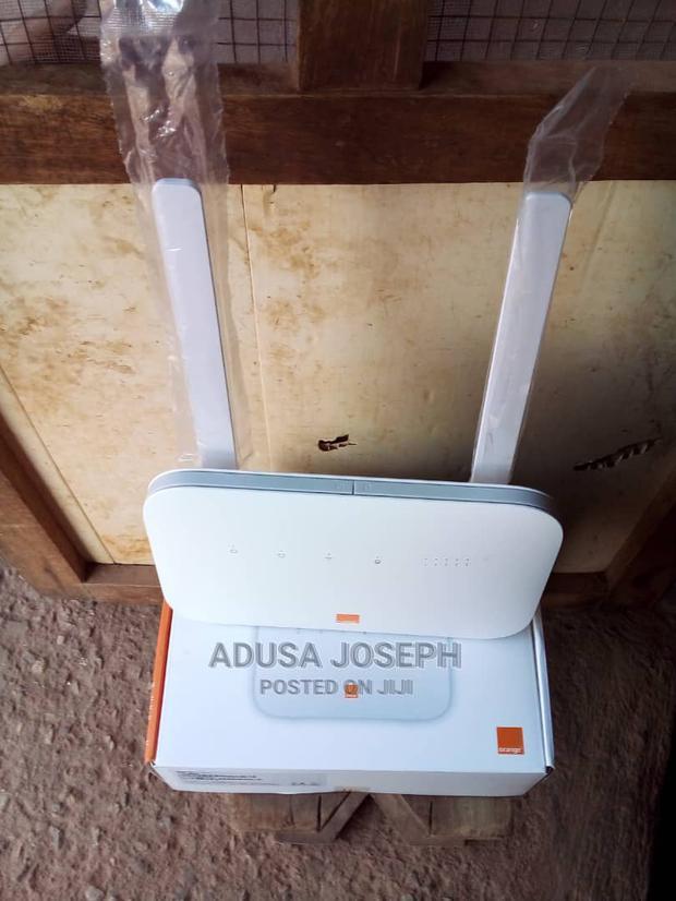 Huawei Orange Router · Photo 4