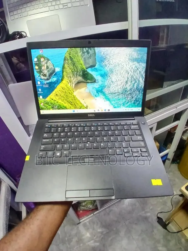Laptop Dell Latitude 7480 16GB Intel Core i5 SSD 256GB · Photo 1