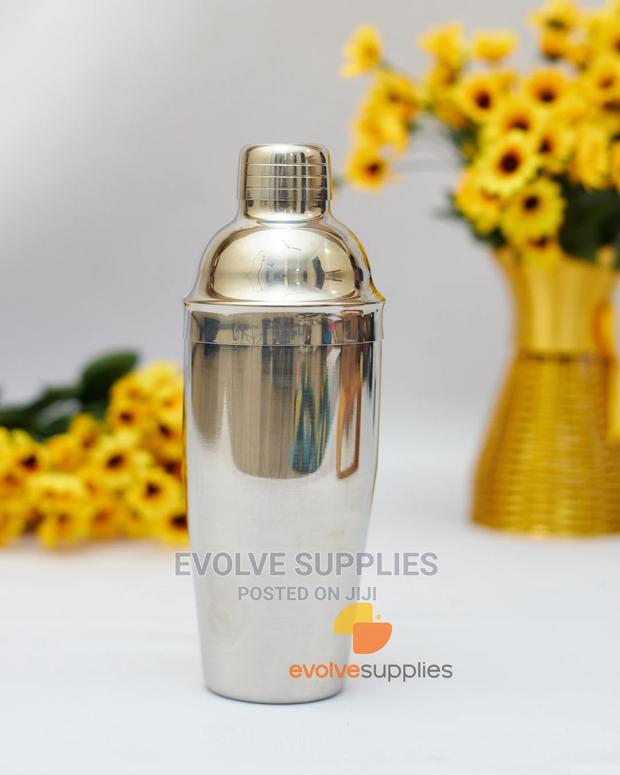 750ml Cocktail Shaker · Photo 4